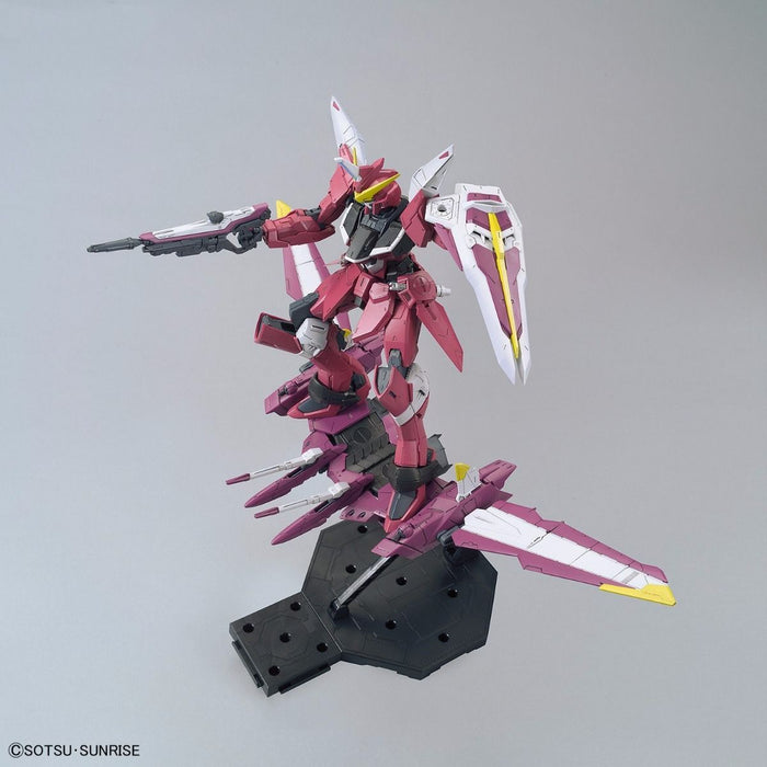 MG ZGMF-X09A Justice Gundam 1/100 Scale Model Kit