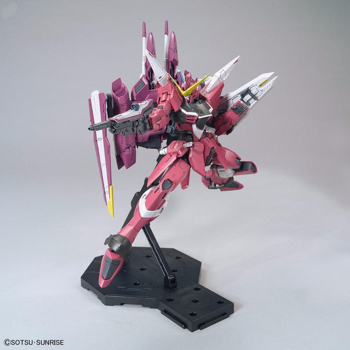 MG ZGMF-X09A Justice Gundam 1/100 Scale Model Kit