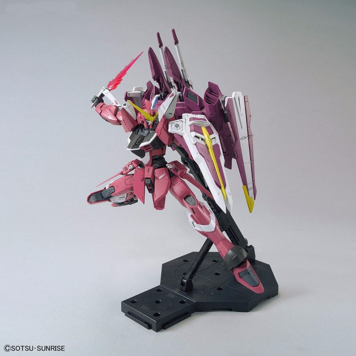 MG ZGMF-X09A Justice Gundam 1/100 Scale Model Kit