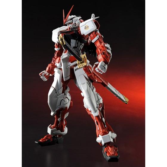 MG Gundam Astray Red Frame 1/100 Scale Model Kit