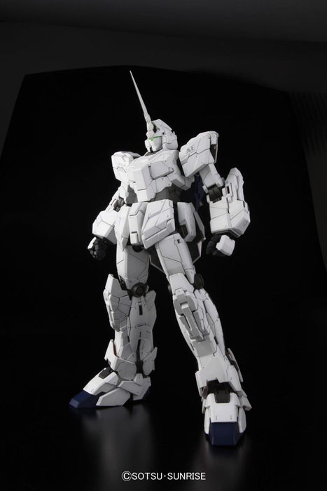 PG RX-0 Unicorn Gundam 1/60 Scale Model Kit
